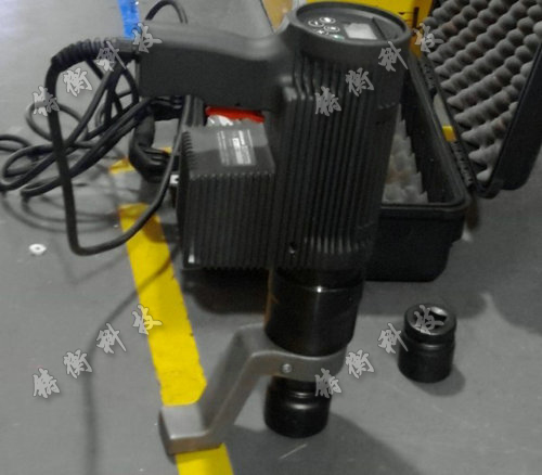 電動(dòng)定扭力扳手圖片